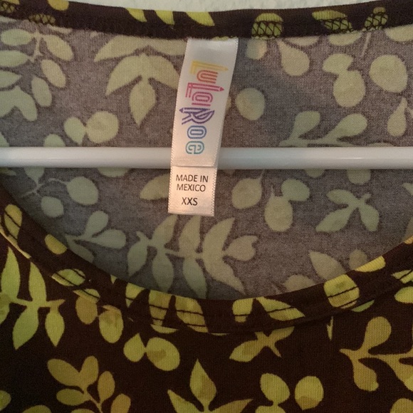 XXS Brown/Leaf Print LuLaRoe Classic Tee - NWOT - Picture 2 of 5